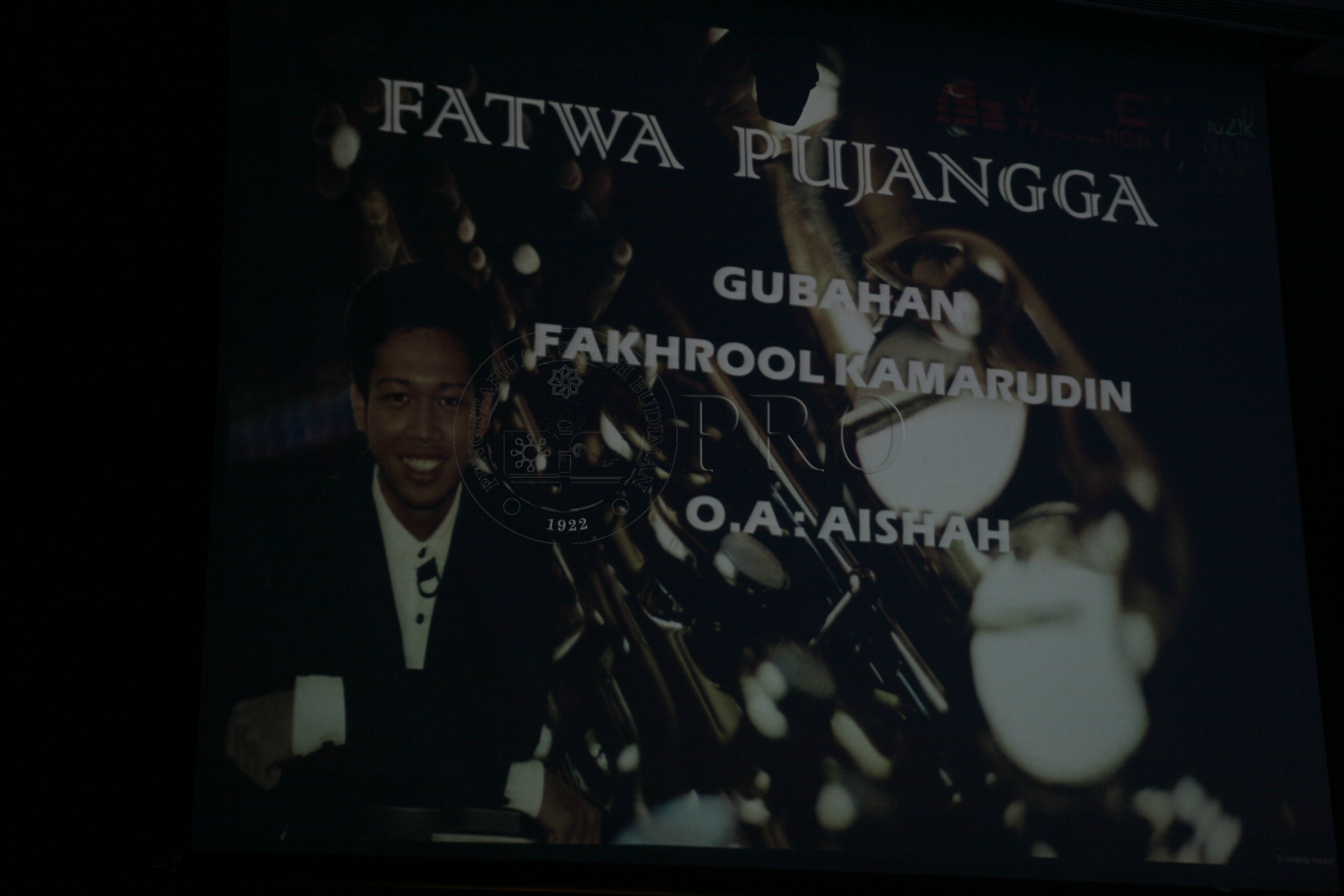 PRO 14 29 RARE IMG 0602